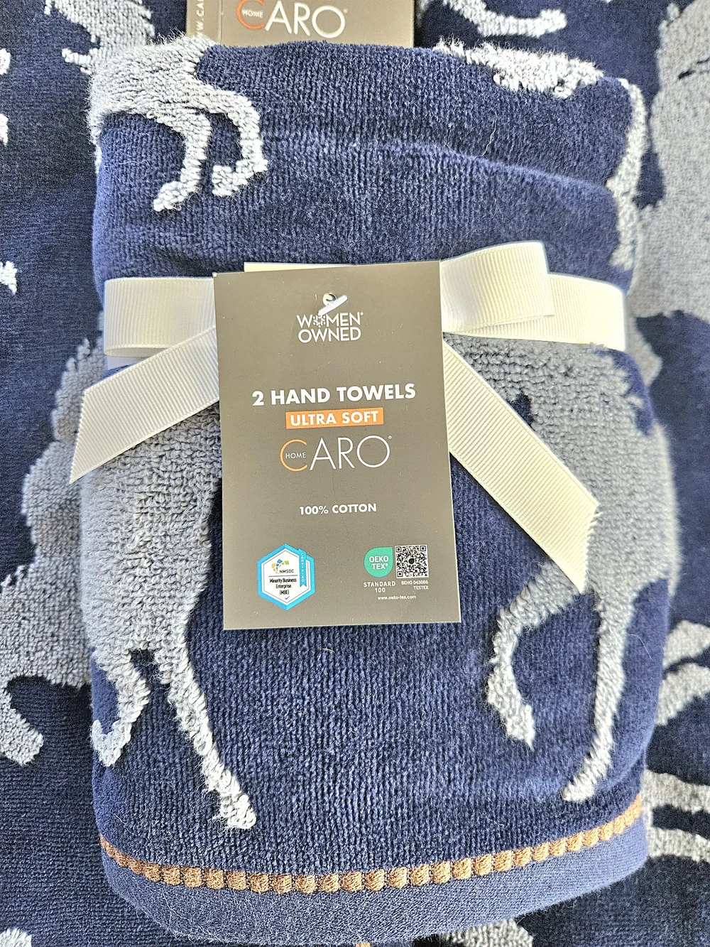 NWT CARO Reversible Horse Print Bath Towel Set – 2 Bath Towels & 2 Hand Towels